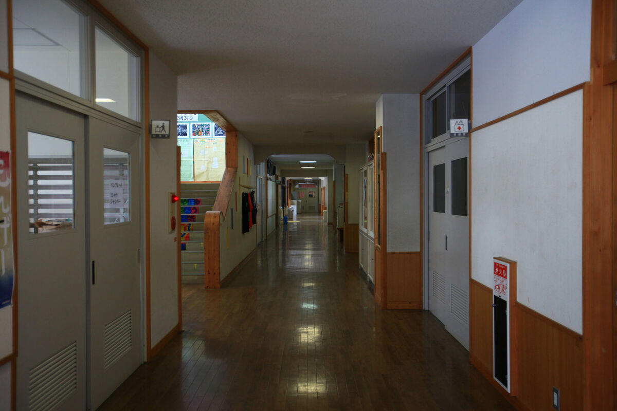 粟井村の学校 AWAI STUDY STATION